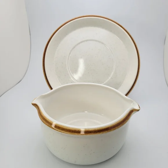 Vintage Mikasa Natural Beauty C9000 Gravy Boat with Underplate Stoneware - Picture 8 of 9